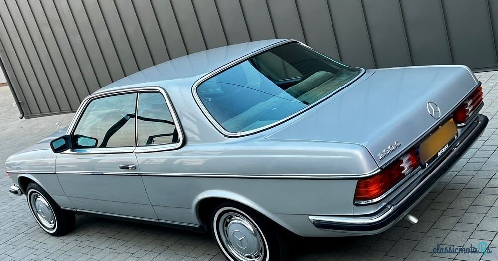 1977' Mercedes-Benz W123 photo #5