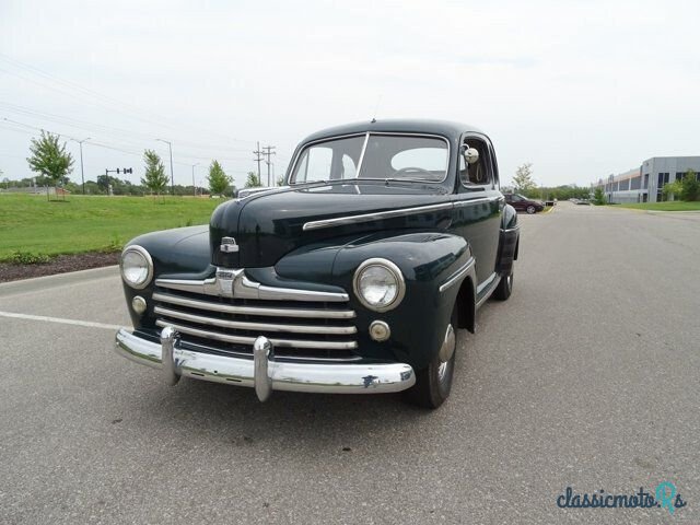 1947' Ford Super Deluxe photo #2