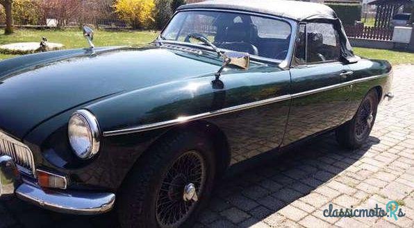 1971' MG MG B photo #2