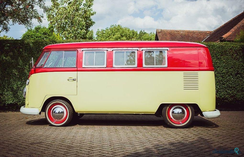 1967' Volkswagen Camper Sundial photo #2