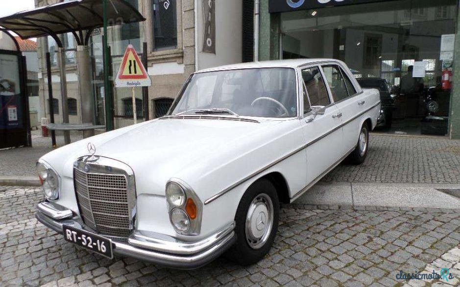 1970' Mercedes-Benz S-280 Sedan photo #1