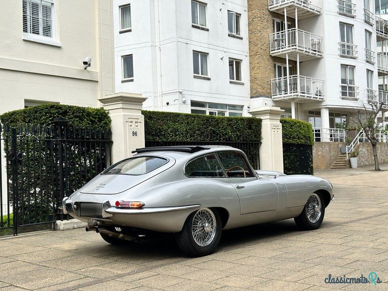 1965' Jaguar E-Type photo #3