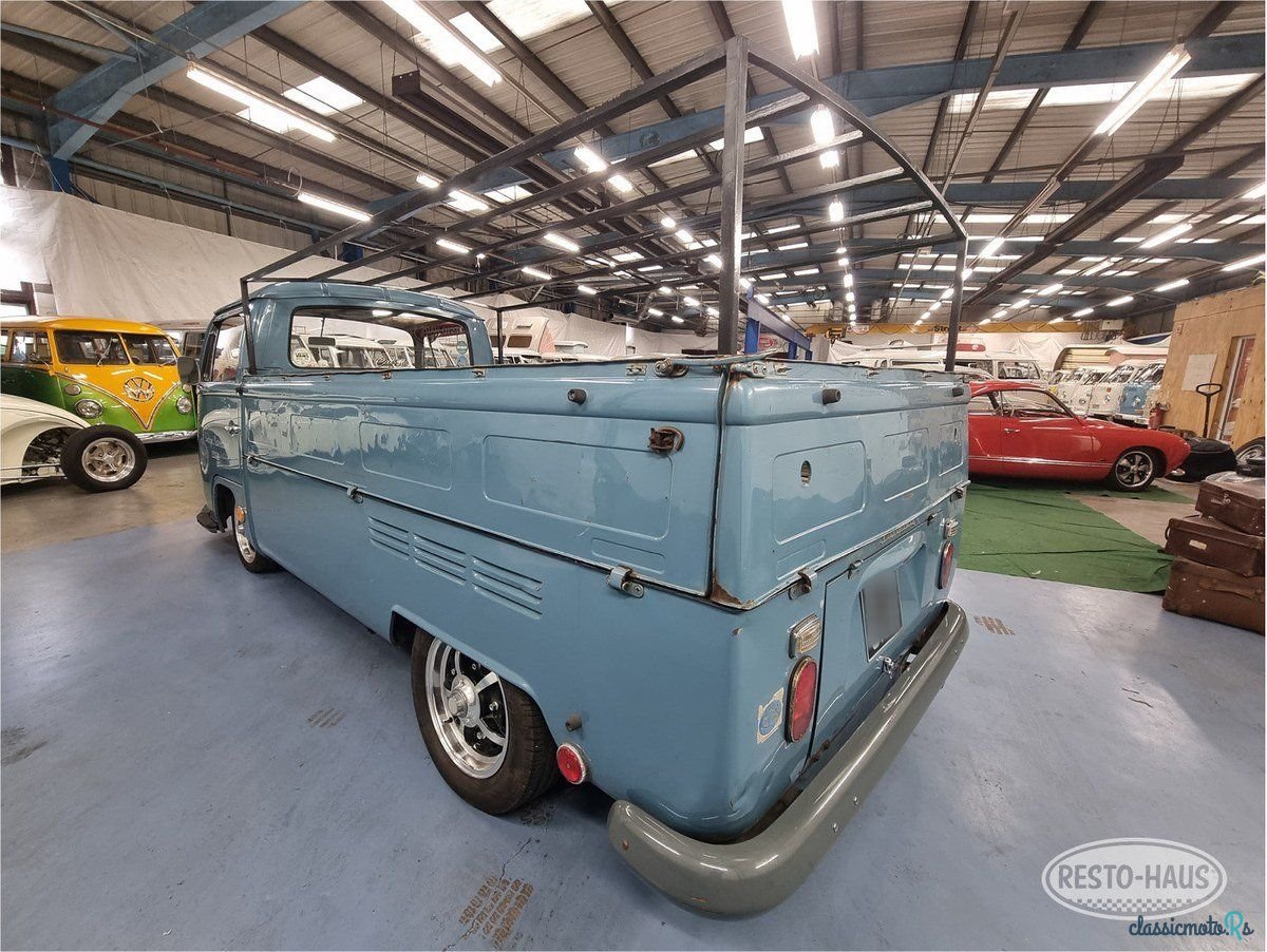 1968' Volkswagen Type 2 photo #5