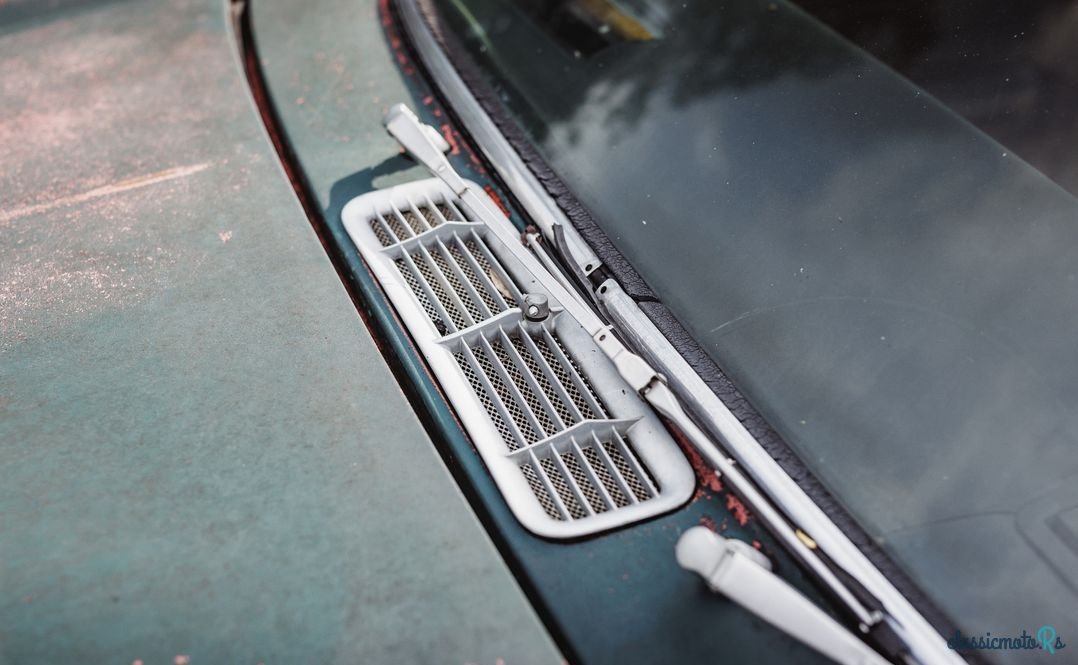 1975' Jaguar XJ photo #4