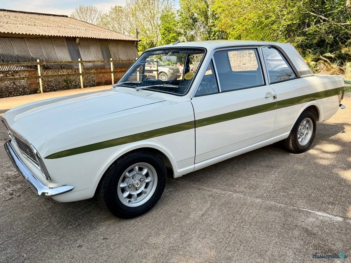 1968' Lotus Cortina photo #5