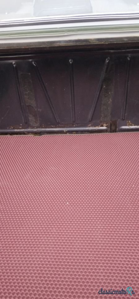 1976' Mercedes-Benz W123 photo #5