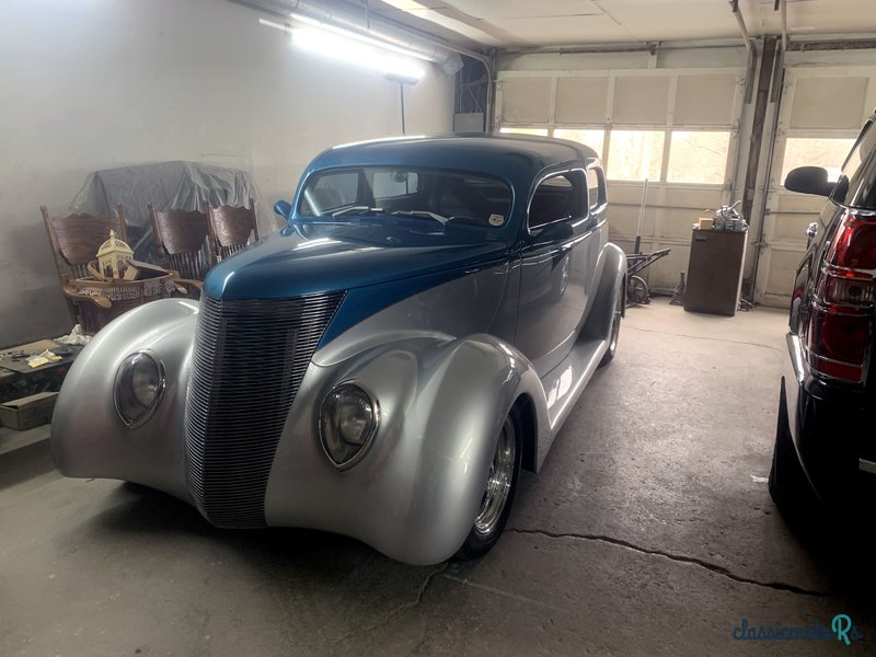 1937' Ford photo #1