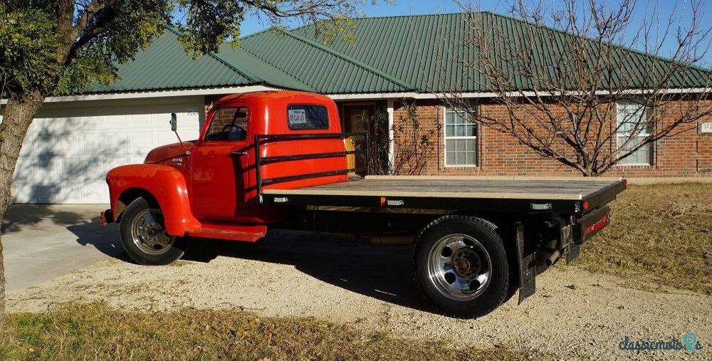 1960' Chevrolet 4400 photo #2