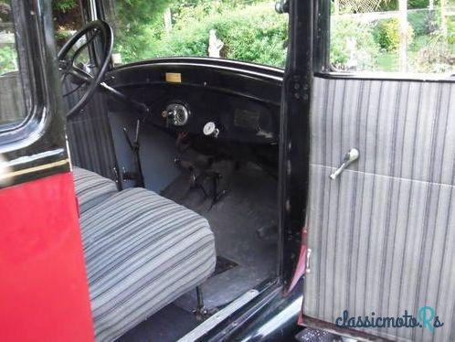 1926' Ford Model T Tudor photo #5