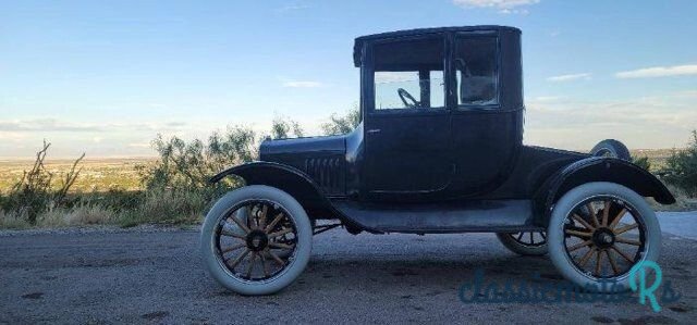 1923' Ford Model T photo #1