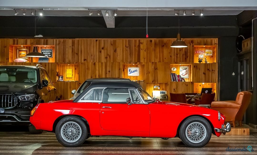 1980' MG MGB photo #3