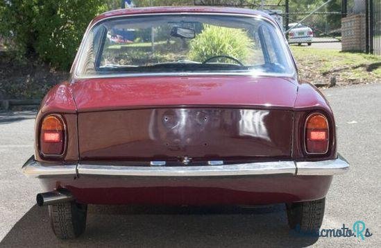 1965' Alfa Romeo Sprint 2600 photo #3