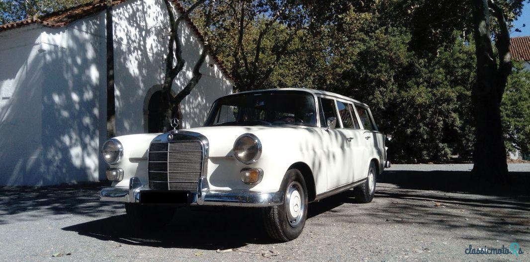 1966' Mercedes-Benz 200 Universal photo #2