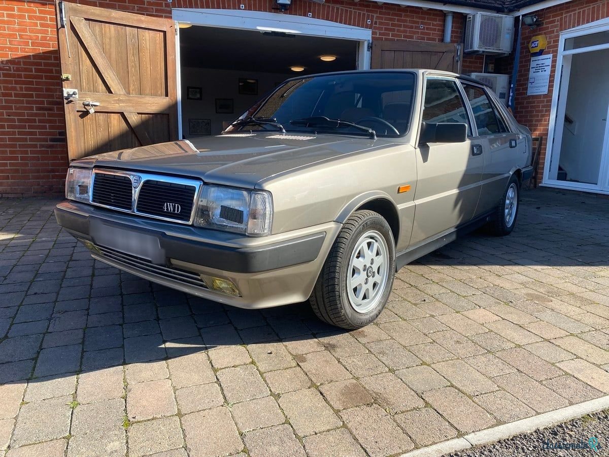 1986' Lancia Prisma photo #1