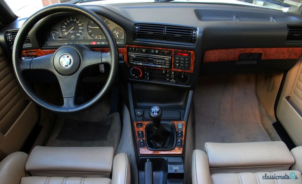 1989' BMW Série 3 Ix Touring photo #5