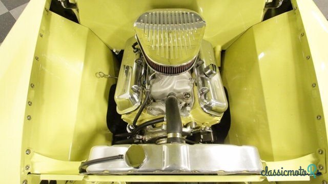 1953' Chevrolet photo #2