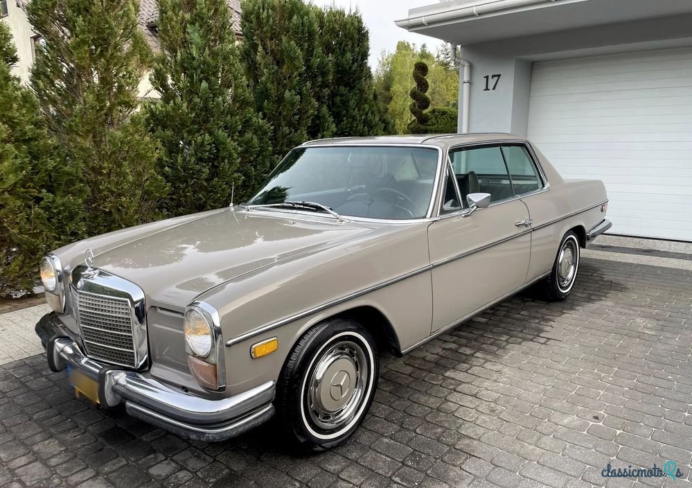 1969' Mercedes-Benz W114 photo #1