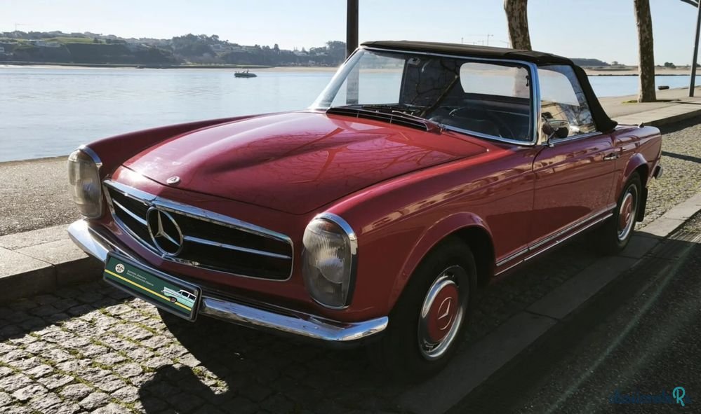1965' Mercedes-Benz 230 photo #1