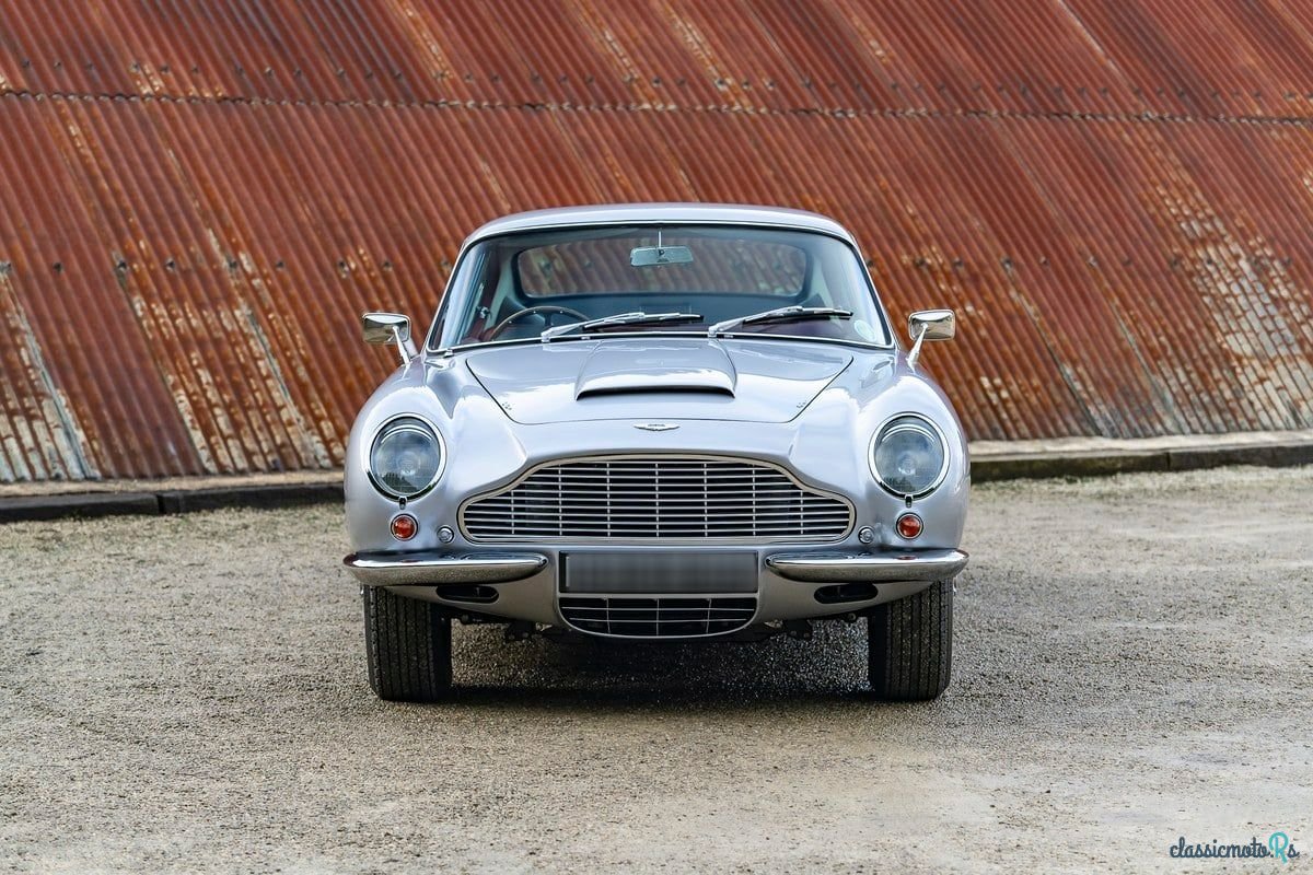 1967' Aston Martin DB6 photo #4