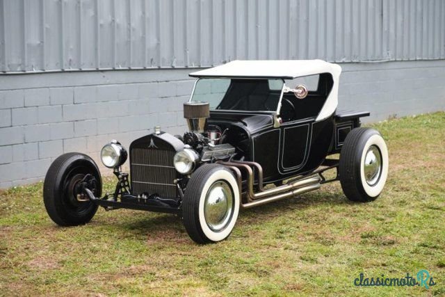 1923' Ford photo #6