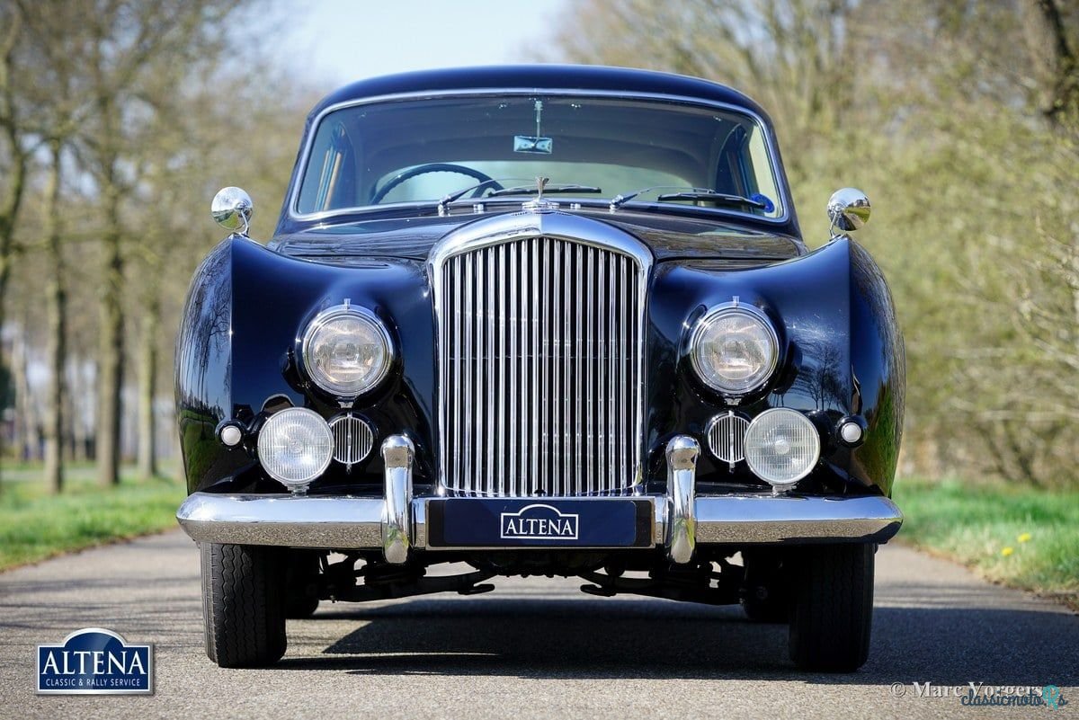 1953' Bentley R Type photo #2