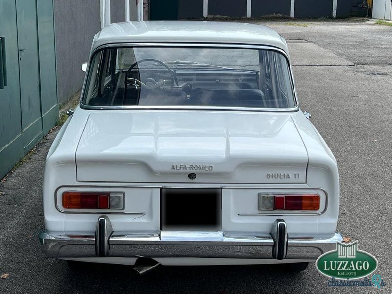 1964' Alfa Romeo Giulia photo #5