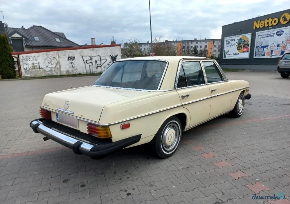 1975' Mercedes-Benz 280 photo #2