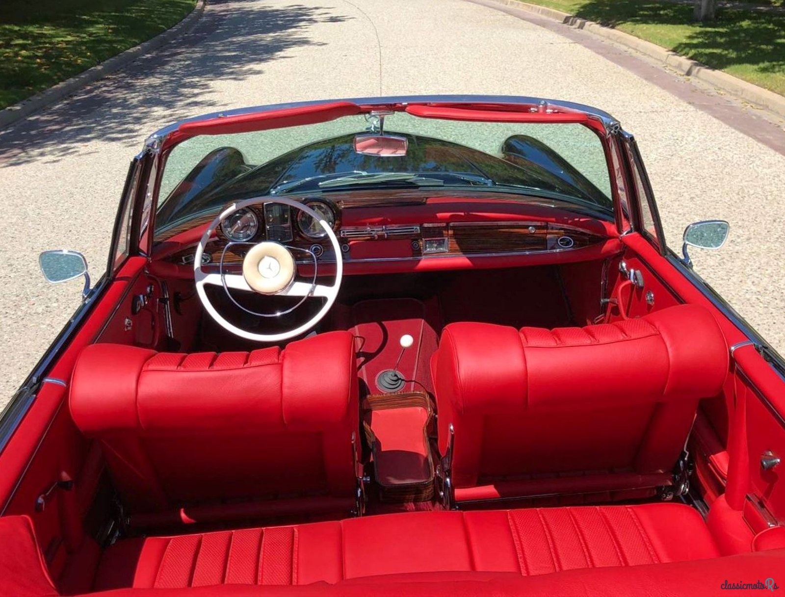 1966' Mercedes-Benz 250 photo #2