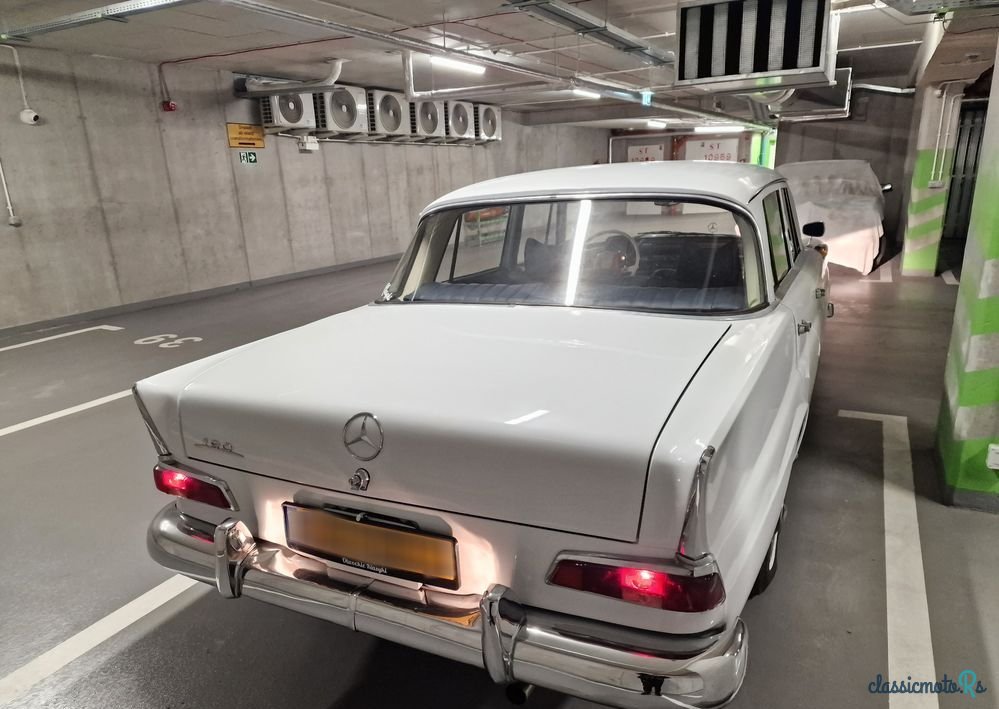 1963' Mercedes-Benz w110 photo #4