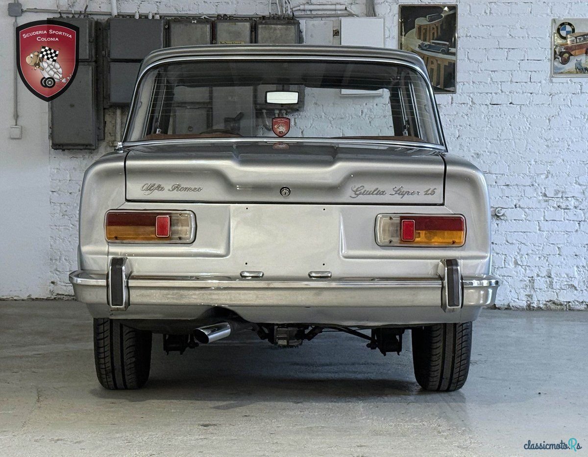 1972' Alfa Romeo Giulia photo #5