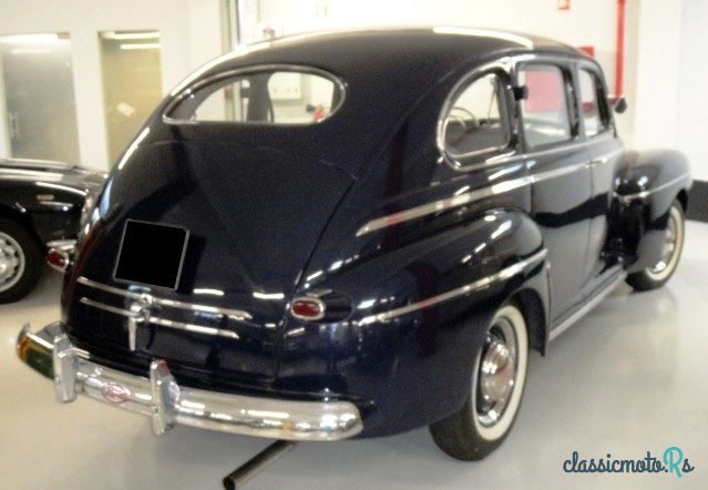 1947' Ford V8-Berline photo #4