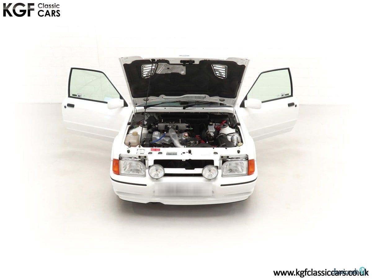 1990' Ford Escort photo #4