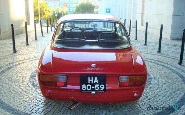 1973' Alfa Romeo Gtv 2000 photo #2