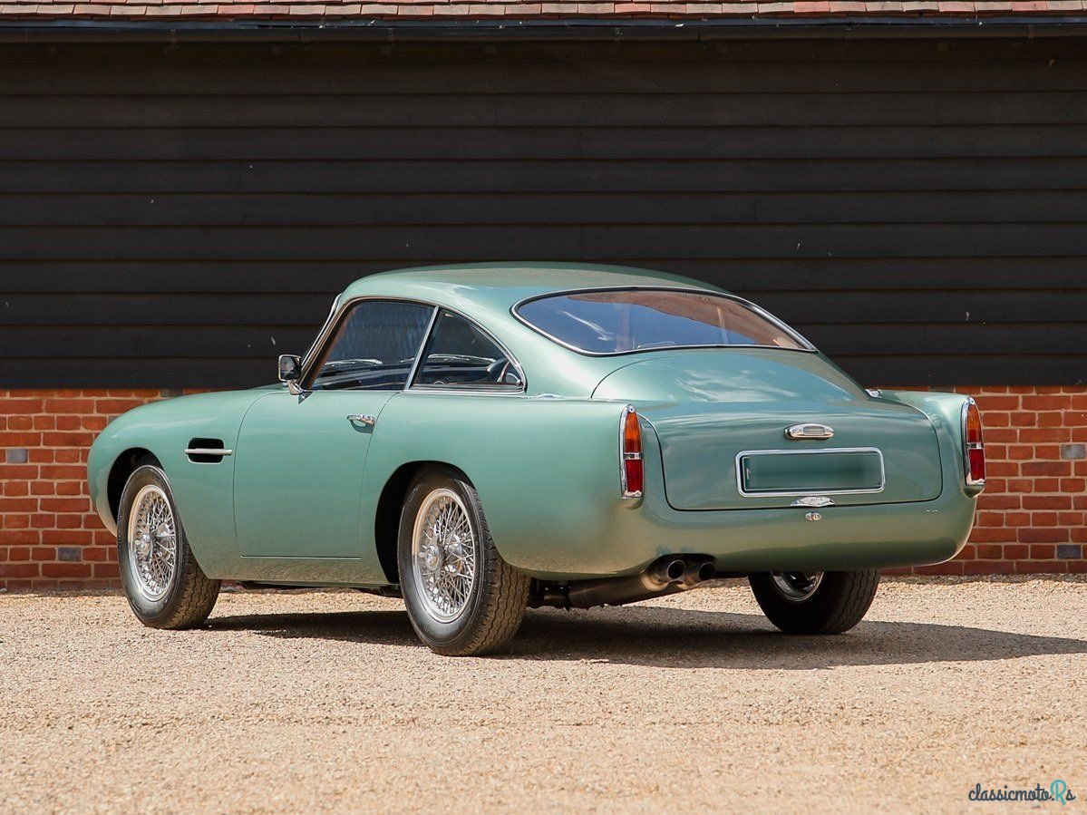 1961' Aston Martin DB4 photo #3