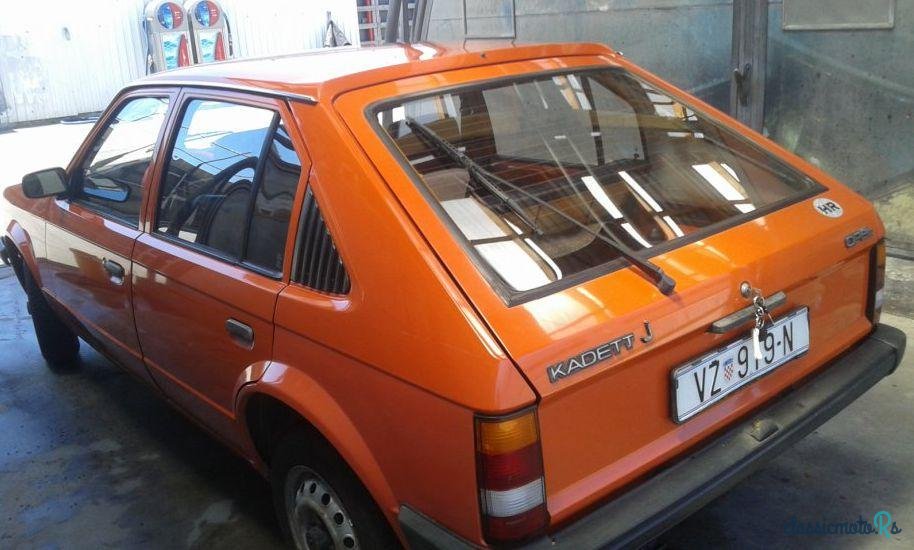 1981' Opel Astra 1.2 photo #3