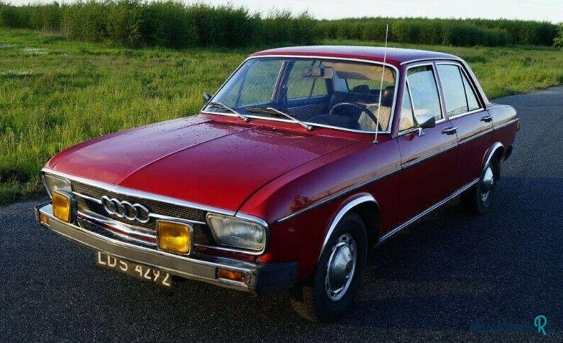 1971' Audi 100 photo #2