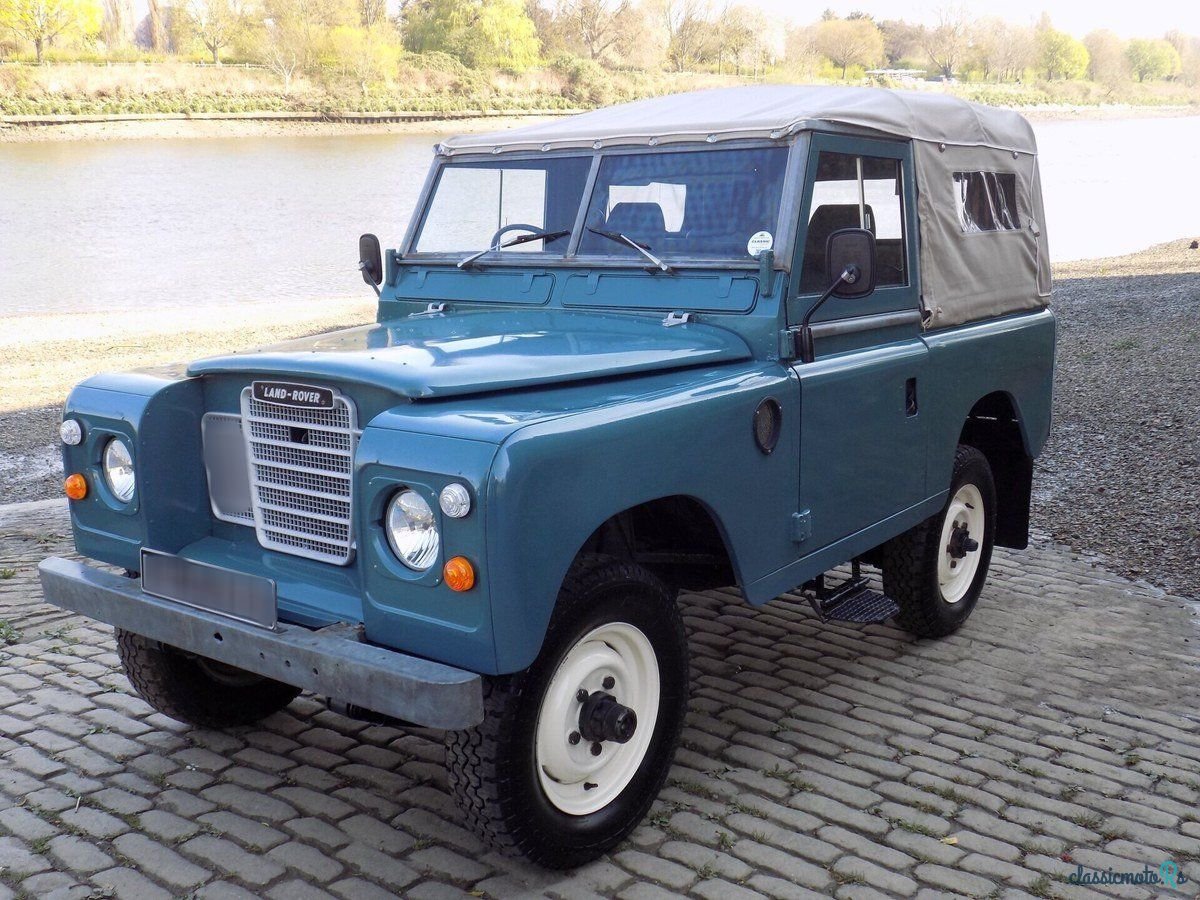 1972' Land Rover 88 photo #3