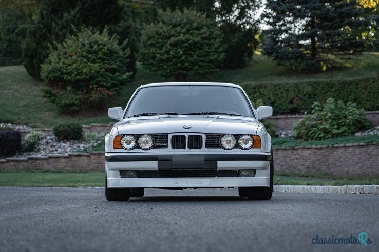 1989' BMW Alpina B10 photo #1