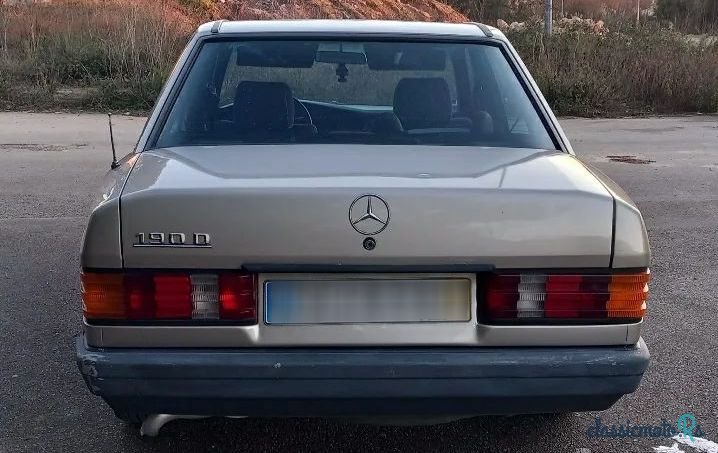 1986' Mercedes-Benz 190 D 2.5 photo #4