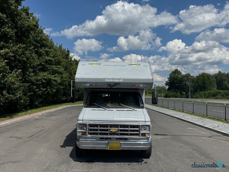 1978' Chevrolet G30 photo #2