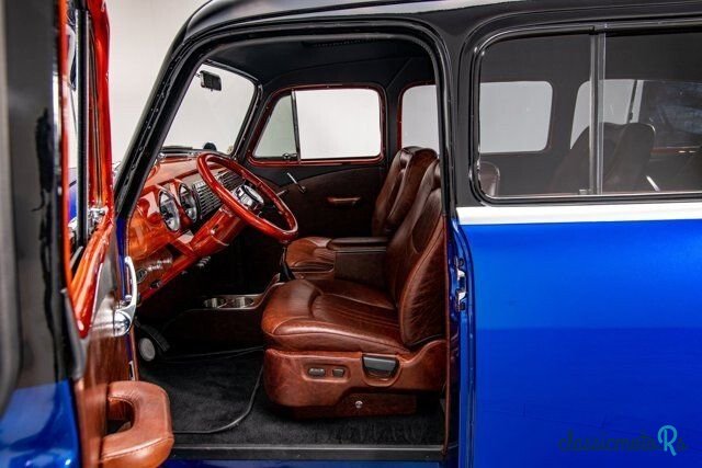 1951' Chevrolet Suburban photo #3