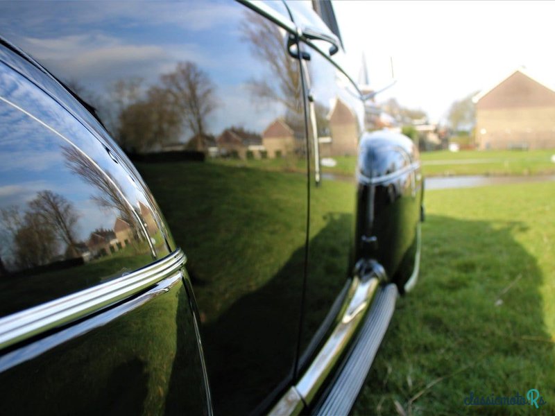 1941' Ford Super De Luxe photo #4