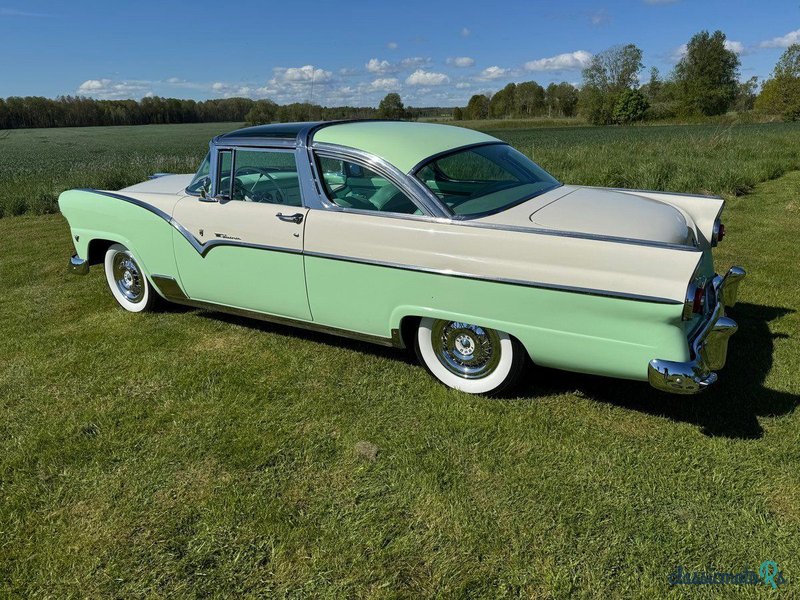 1955' Ford Crown Victoria photo #3