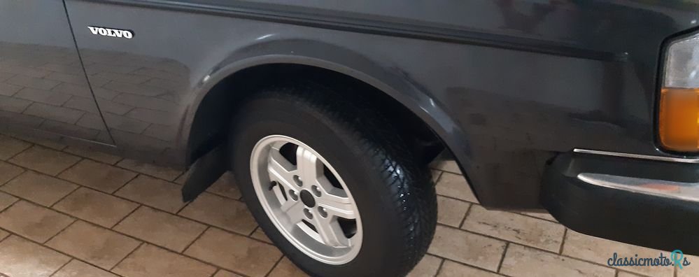 1979' Volvo 244 photo #3