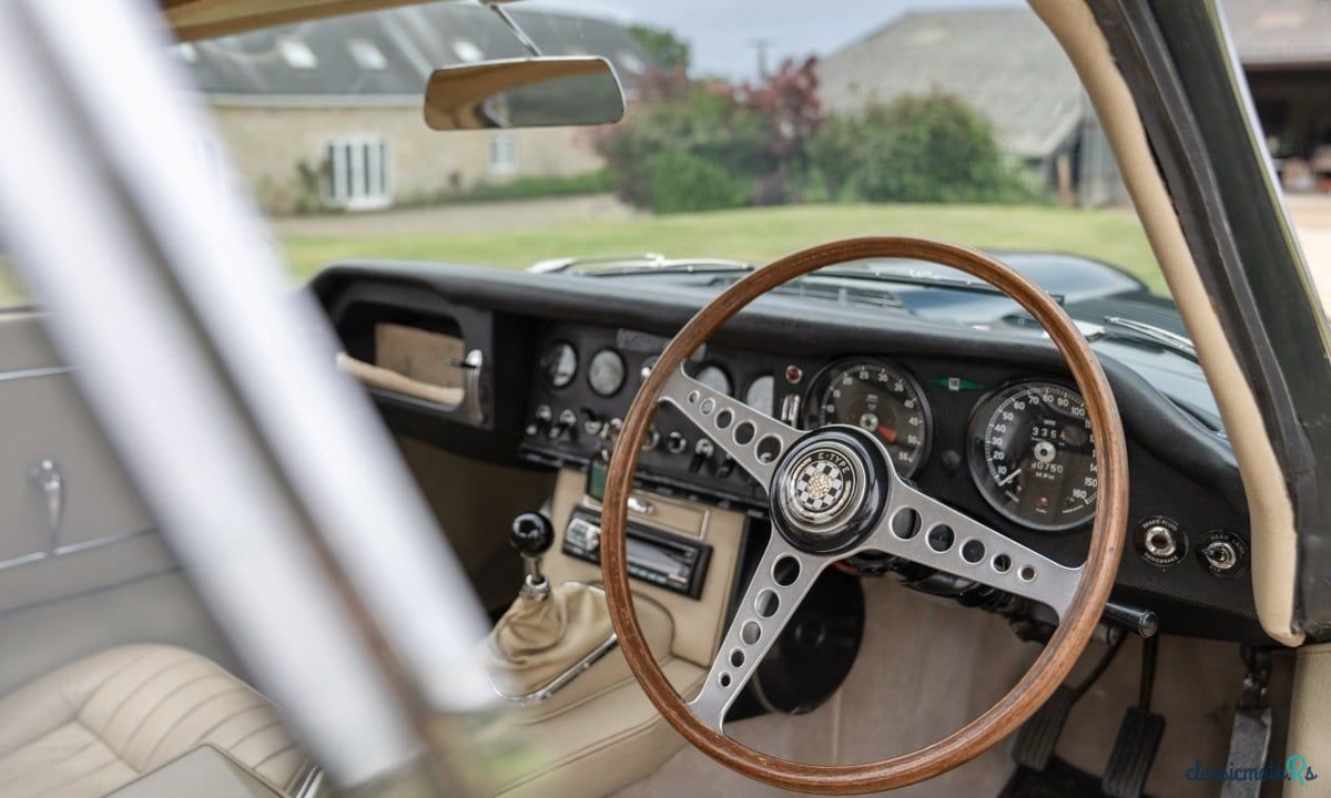 1964' Jaguar E-Type photo #3