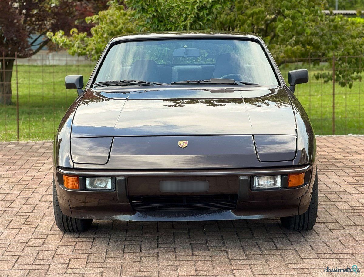 1980' Porsche 924 photo #2