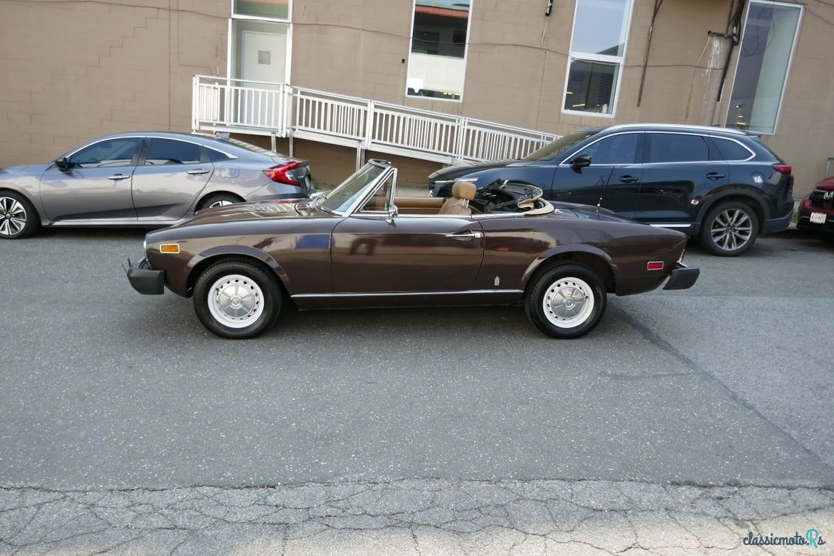 1976' Fiat 124 Spider photo #5
