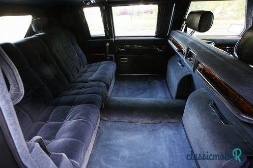 1989' ZIL 41052 photo #4