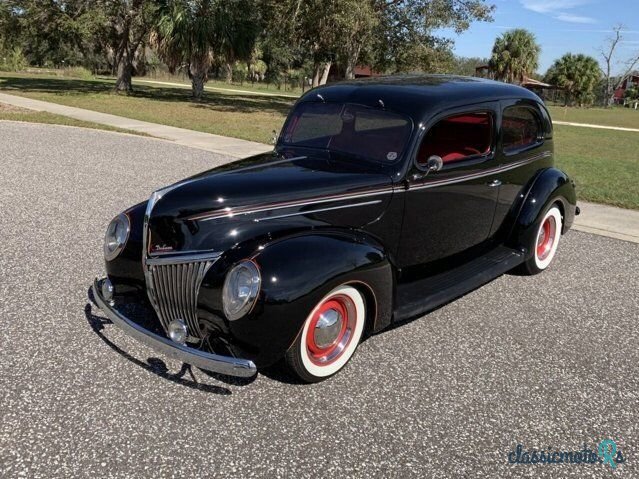 1939' Ford Deluxe photo #1
