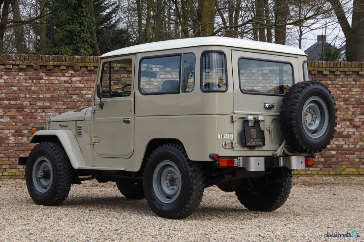 1980' Toyota Land Cruiser photo #2
